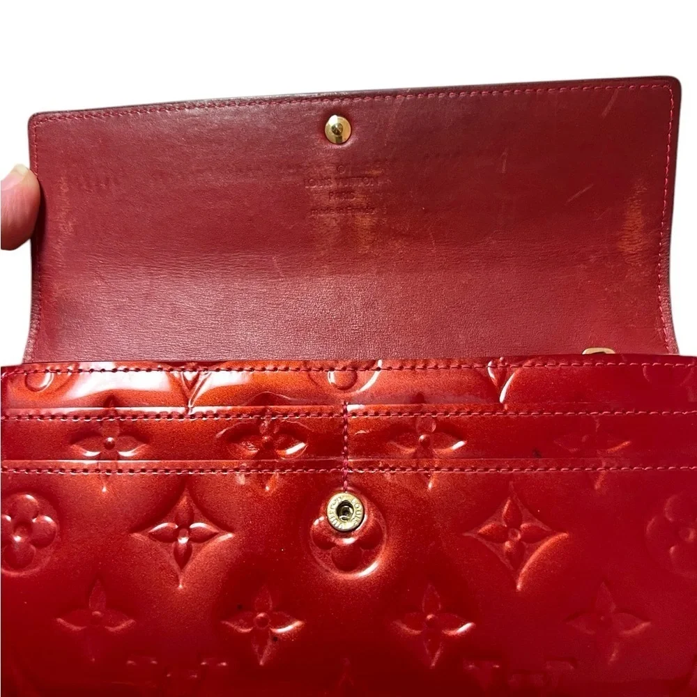 Louis Vuitton Sara Vernis Red Embossed Women's long wallet